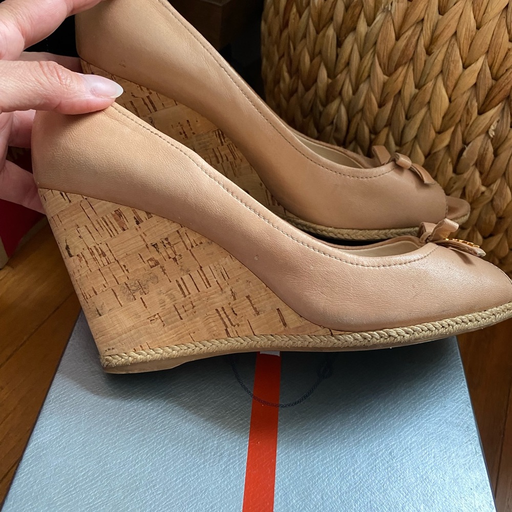 Authentic Prada wedges , leather nude - Picture 2 of 5